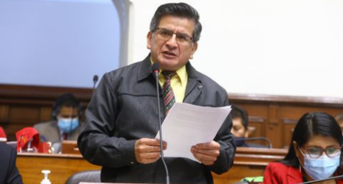 Hamlet Echeverría