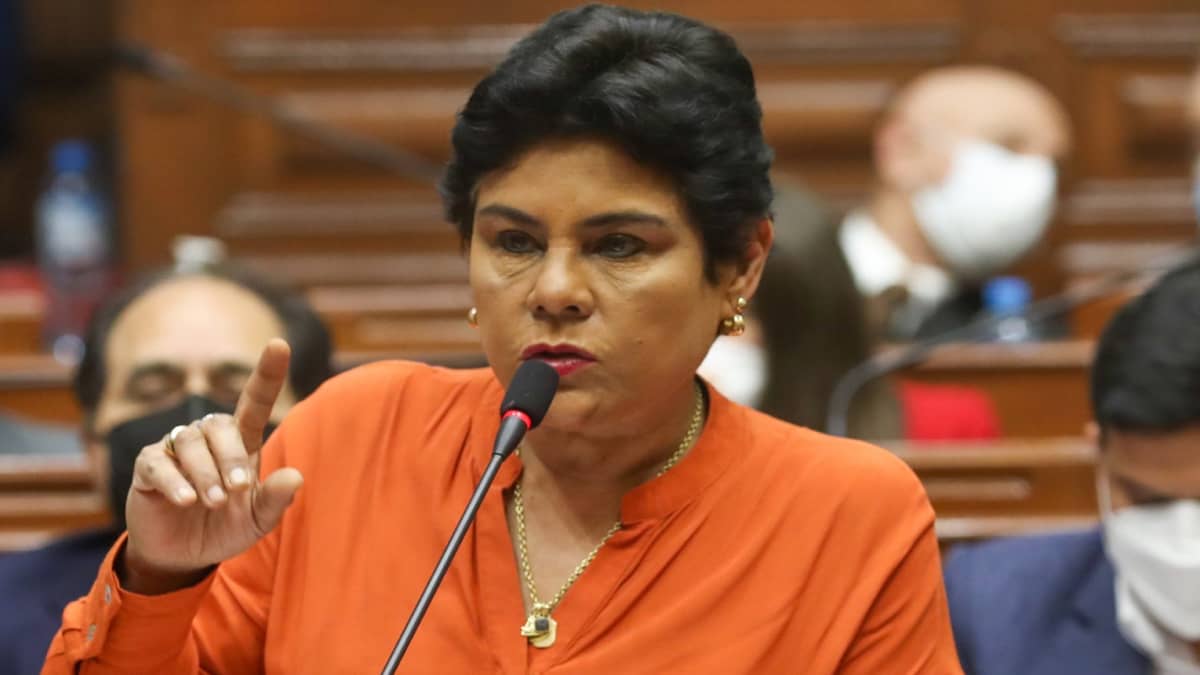 Norma Yarrow: “De todas maneras Pedro Castillo tendrá que venir al Congreso para que rinda cuentas sobre todo lo que está haciendo” - Federación de Periodistas del Perú