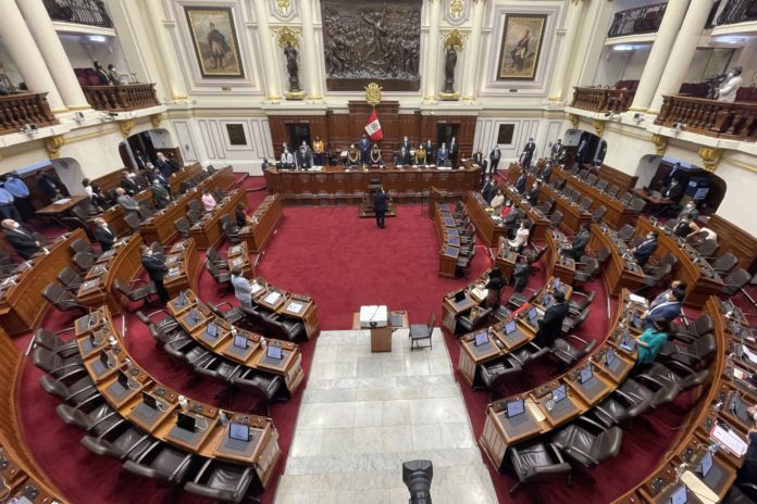 El parlamento amparó en segunda votación, la ley que plantear restablecer la autonomía y la institucionalidad de las universidades peruanas. (Foto: andina.pe)