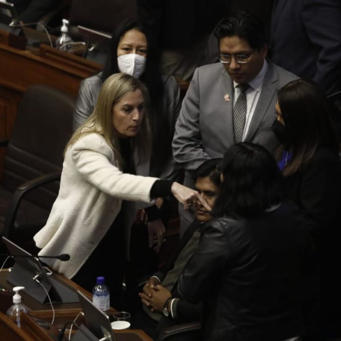 NNAOBKI3ZJANTFQ4UHOPRFQJEQ-1