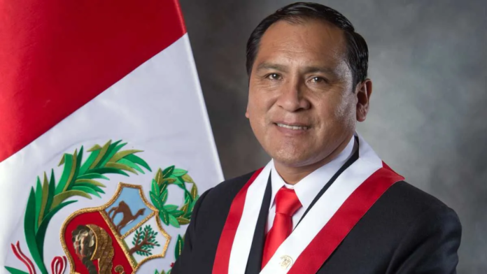 Otros congresistas de la bancada del lápiz, como Margot Palacios, presentaron proyectos para adelantar las elecciones y el cambio de mando a julio del 2023 y que en dichos comicios se haga esta consulta a la población. Foto: Congreso.