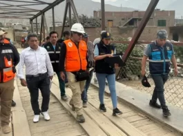 Representantes del Ministerio Público llegaron hasta Chosica para conocer el estado de los puentes en dicho lugar.