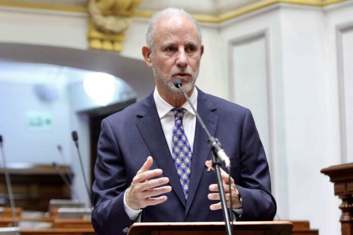 El canciller Javier González-Olaechea anunció la visita de Ignazio Cassis, representante del Departamento de Relaciones Exteriores de Suiza, a Perú en julio.