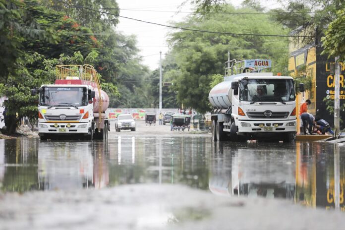 Las intensas lluvias afectaron a diversas zonas de la región, inundando calles, creando deslizamientos y activando quebradas. (Foto: Andina)