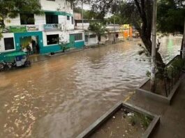 Las intensas precipitaciones inundaron las calles de la región. (Foto: Perú21)