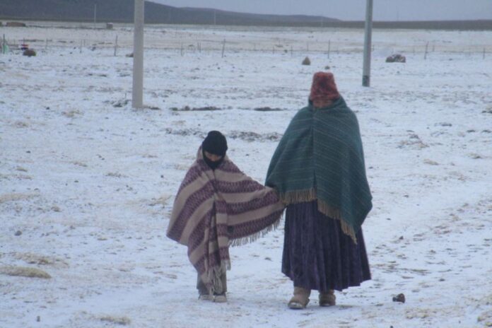 En regiones de la sierra sur, donde las temperaturas mínimas normales a menudo están por debajo de 0ºC, el riesgo se incrementa cuando estos valores descienden aún más de lo acostumbrado.