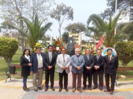 La federación de periodista junto con el señor Oscar Diaz y el alcalde posando para nuestras cámaras.