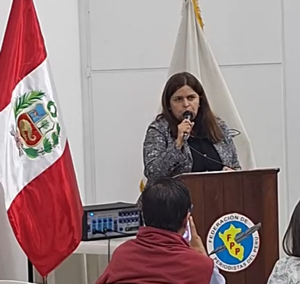 Amelia Castillo