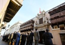 Perú sigue situación de 5.000 compatriotas en Medio Oriente