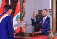 En medio de controversia juramentan nuevos ministros de Defensa y Relaciones Exteriores