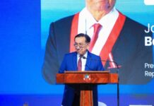 Gobierno emite comunicado ante criticadas expresiones de Balcázar en CCL